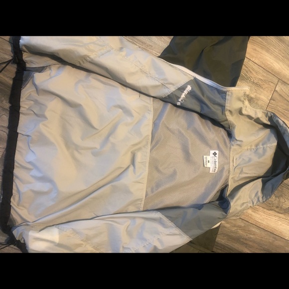 Columbia Men’s Windbreaker Jacket Size Large New - Picture 8 of 8